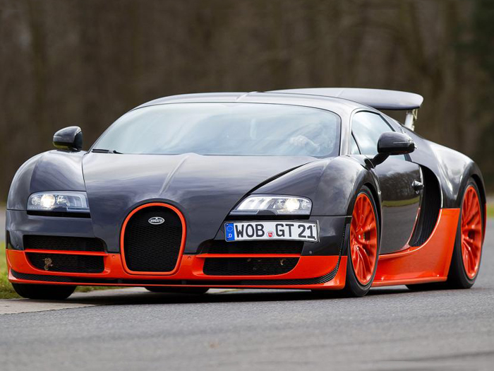 Bugatti отзывает почти половину Veyron